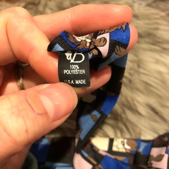 VINTAGE Looney Toons Tie! - Picture 4 of 4